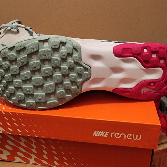 Nike Renew Ride 3 - Picture 2 of 4